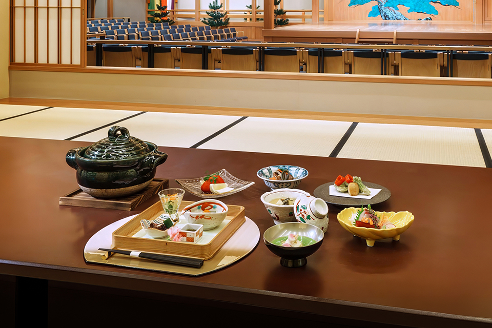 1月25日(月)・26日(火)戸栗美術館×料亭「セルリアンタワー数寄屋」“古伊万里尽くしの鑑賞と料理”特別イベント開催